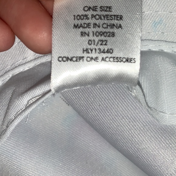 Disney Mini Mouse Tye Dye Bucket Hat - Picture 4 of 4